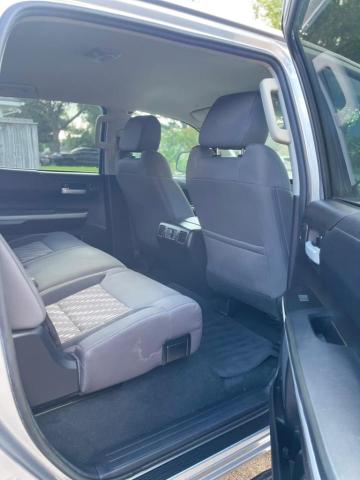 Продажа на аукционе авто 2021 Toyota Tundra, vin: 5TFEY5F18MX279495, номер лота: 71110146
