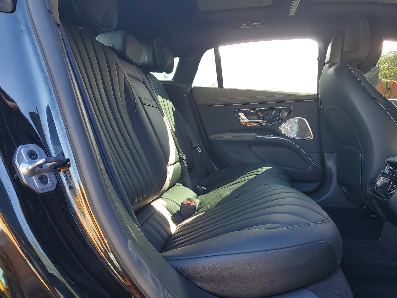 70103156 :رقم المزاد ، W1KCG4EB1NA018119 vin ، 2022 Mercedes-benz Eqs Sedan مزاد بيع