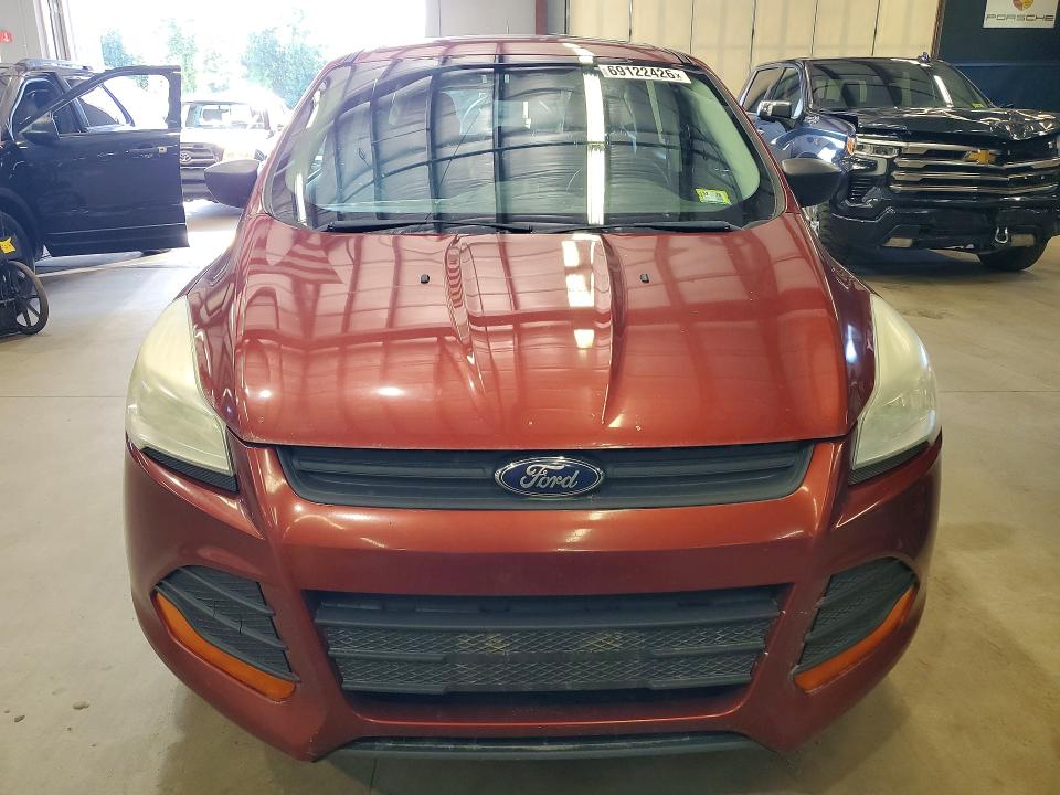 Продажа на аукционе авто 2015 Ford Escape, vin: 1FMCU0F76FUA85929        , номер лота: 69122426