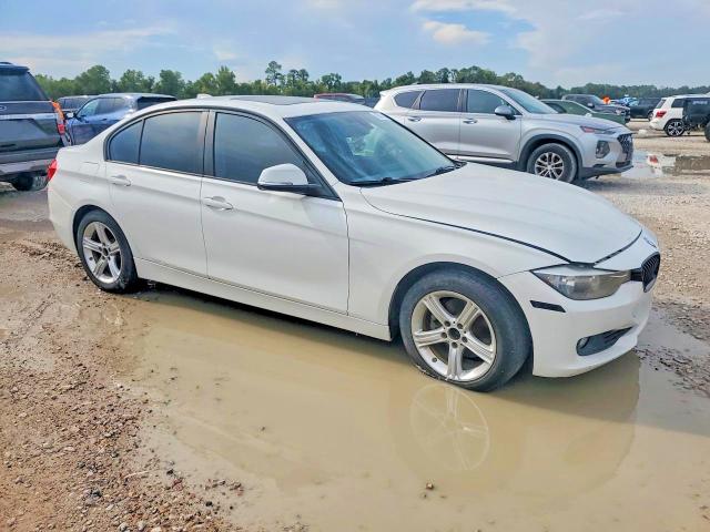 2014 Bmw 328 მანქანა იყიდება აუქციონზე, vin: WBA3A5C57EP602002, აუქციონის ნომერი: 68851476
