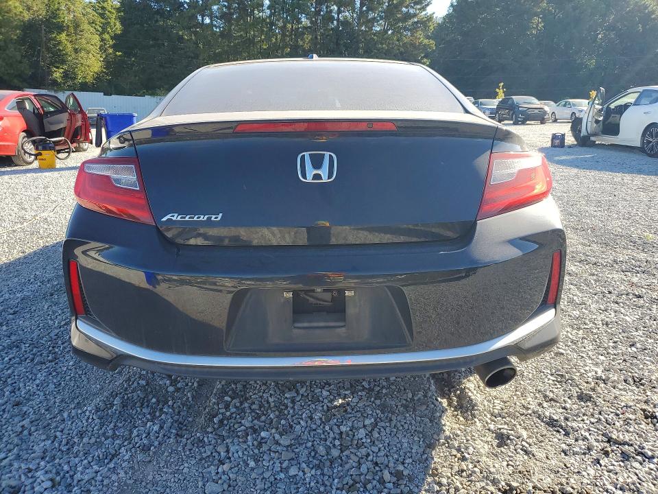 Aukcja sprzedaży 2017 Honda Accord, vin: 1HGCT1B8XHA008806, numer aukcji: 69746306