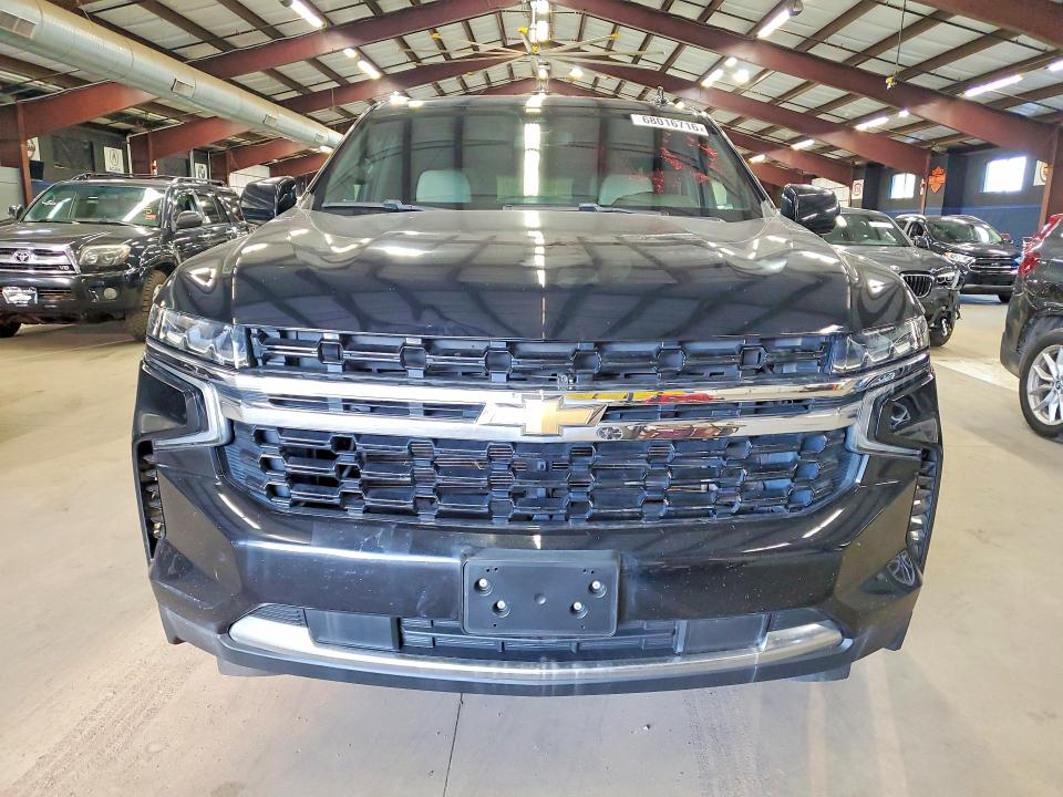 68016716 :رقم المزاد ، 1GNSKBKDXMR492589 vin ، 2021 Chevrolet Suburban مزاد بيع