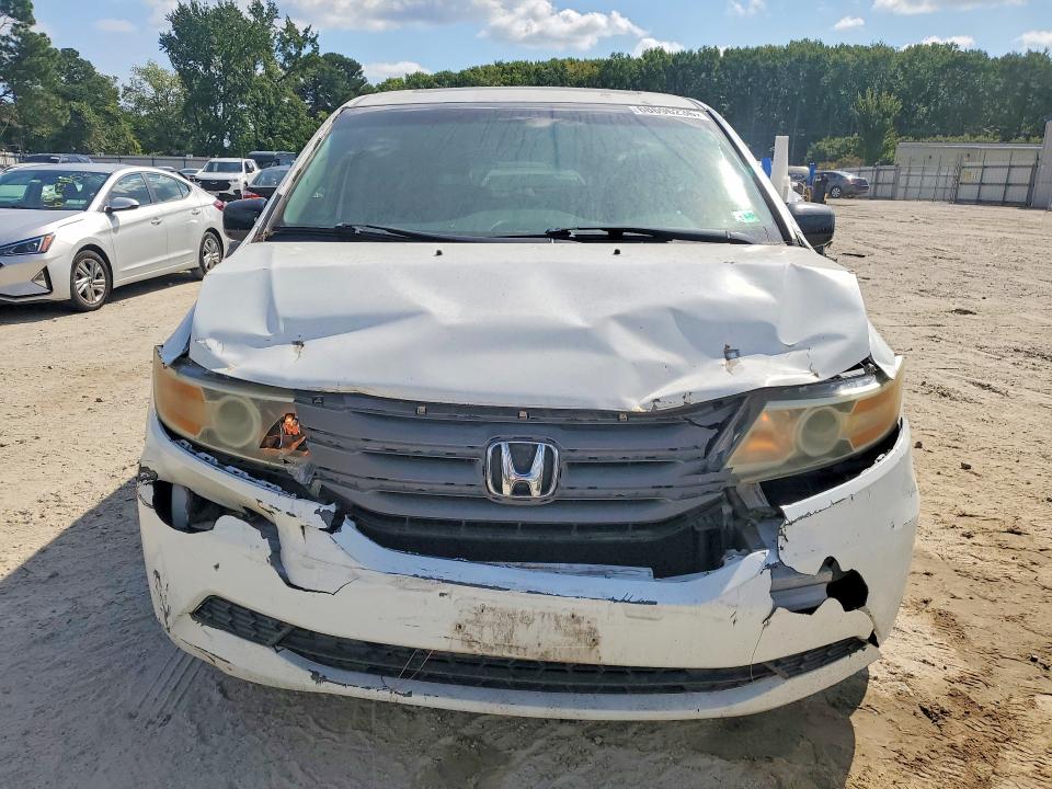 68696236 :رقم المزاد ، 5FNRL5H69BB096381 vin ، 2011 Honda Odyssey مزاد بيع