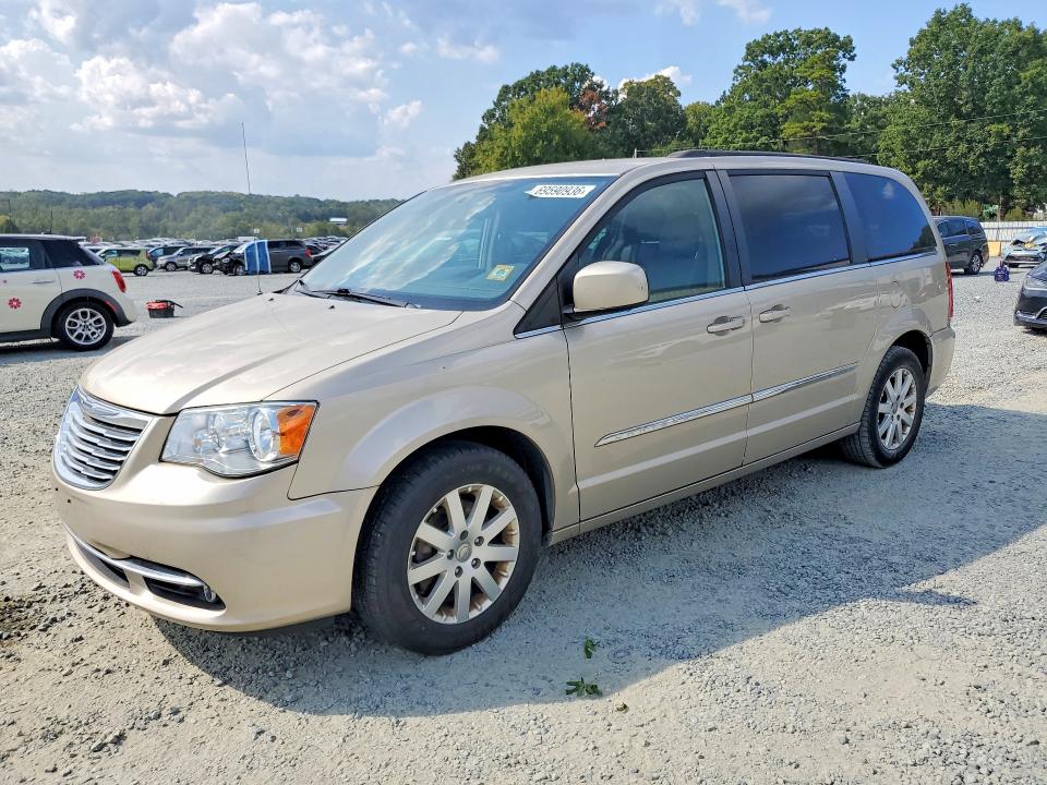 Auction sale of the 2015 Chrysler Town & Country, vin: 2C4RC1BG6FR513802, lot number: 69590936
