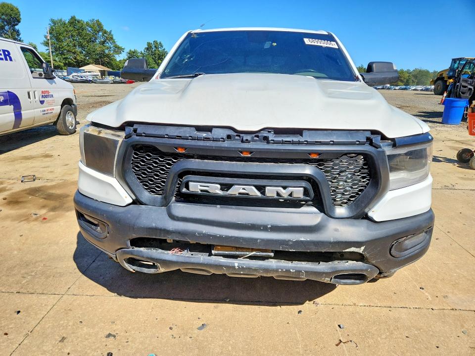 68995066 :رقم المزاد ، 1C6RRELT9LN303566 vin ، 2020 Ram 1500 مزاد بيع