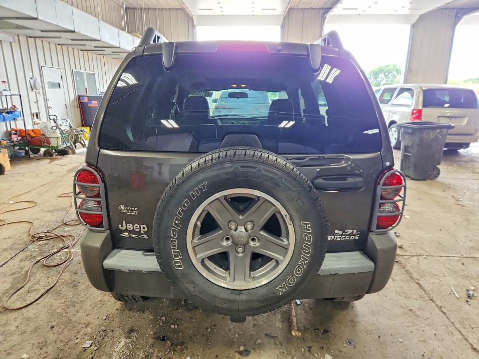 69176966 :رقم المزاد ، 1J4GL38K65W672107 vin ، 2005 Jeep Liberty مزاد بيع