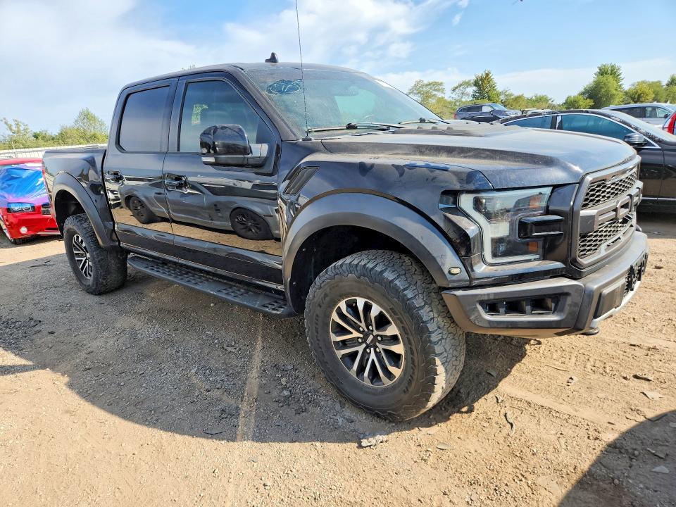 67888976 :رقم المزاد ، 1FTFW1RG7KFB28069 vin ، 2019 Ford F150 مزاد بيع