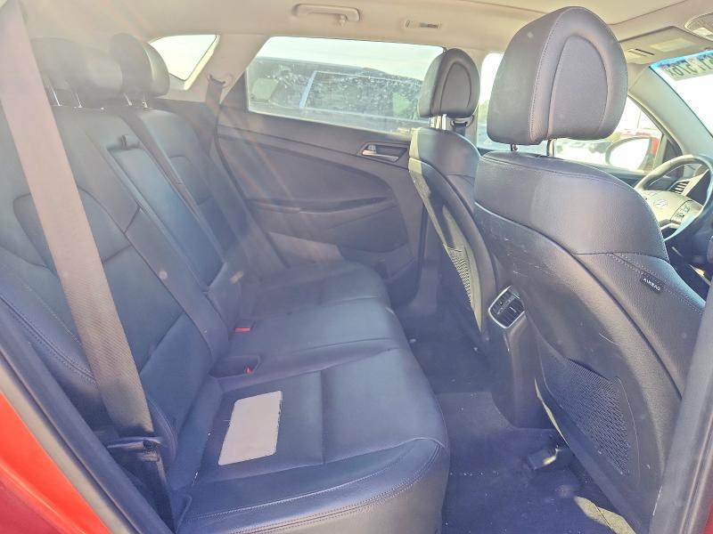 70617576 :رقم المزاد ، KM8J33A29GU109438 vin ، 2016 Hyundai Tucson مزاد بيع