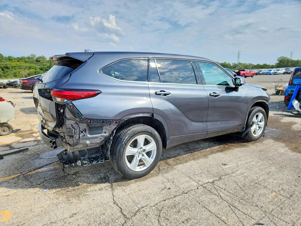 68961306 :رقم المزاد ، 5TDBZRBH6MS555477 vin ، 2021 Toyota Highlander مزاد بيع