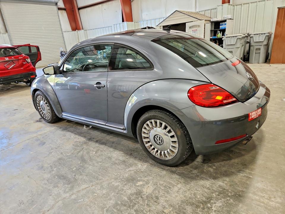 70525786 :رقم المزاد ، 3VWJ17AT6FM619725 vin ، 2015 Volkswagen Beetle مزاد بيع