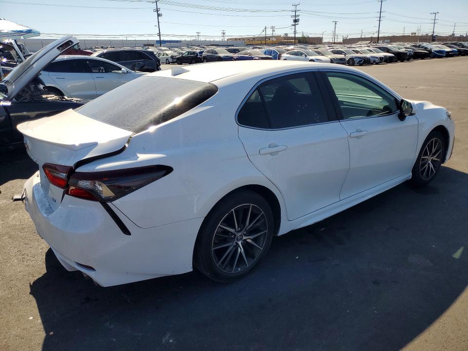 2022 Toyota Camry მანქანა იყიდება აუქციონზე, vin: 4T1G11AK6NU049460, აუქციონის ნომერი: 67193906