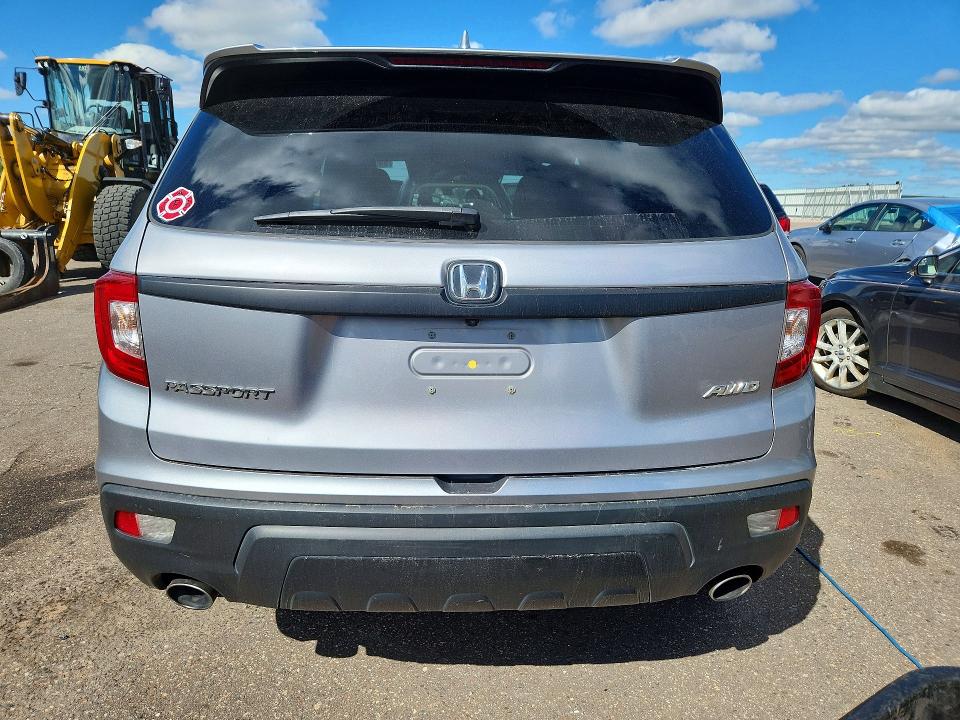 Продажа на аукционе авто 2019 Honda Passport, vin: 5FNYF8H55KB027148, номер лота: 69923276