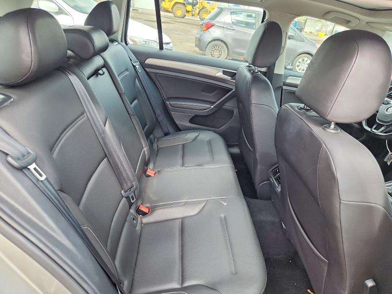 69039226 :رقم المزاد ، 3VWC17AU8FM512953 vin ، 2015 Volkswagen Golf Sportwagen مزاد بيع