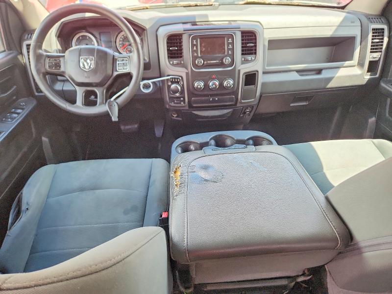 67081856 :رقم المزاد ، 1C6RR7KM5JS277309 vin ، 2018 Ram 1500 مزاد بيع