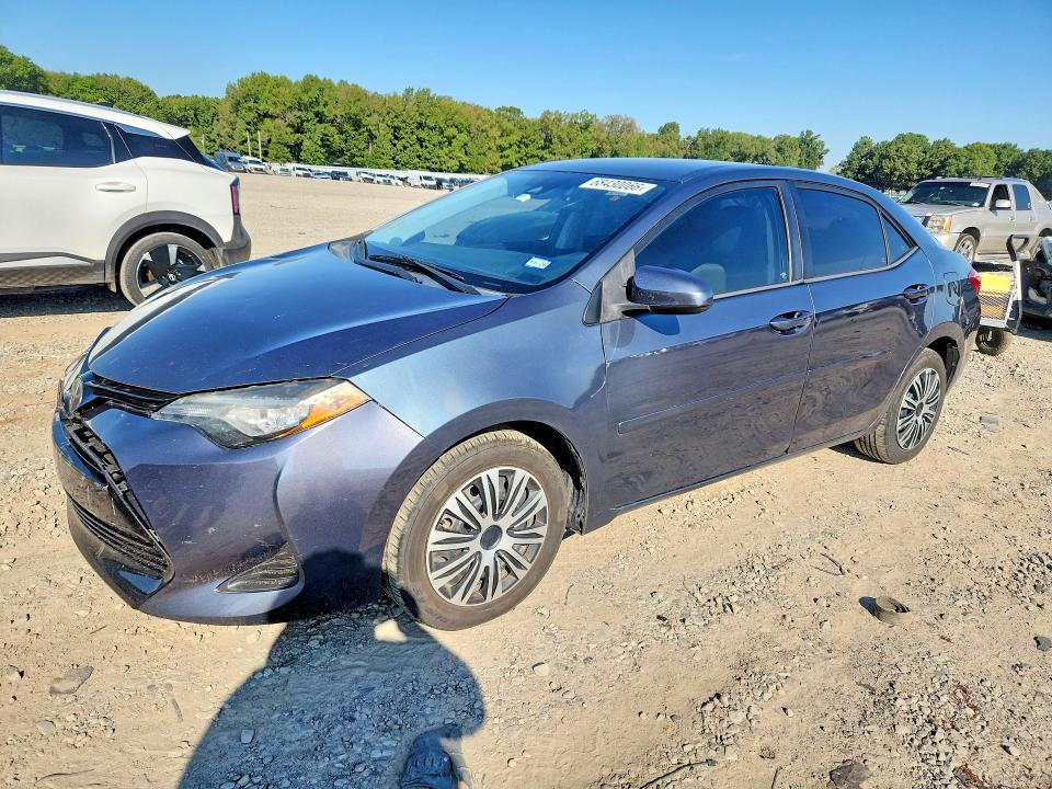 Продаж на аукціоні авто 2017 Toyota Corolla, vin: 5YFBURHE4HP601947, номер лоту: 68430066
