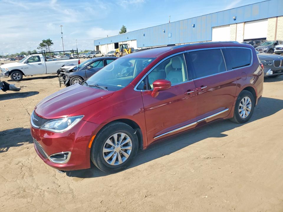 68340506 :رقم المزاد ، 2C4RC1BG1JR158076 vin ، 2018 Chrysler Pacifica مزاد بيع