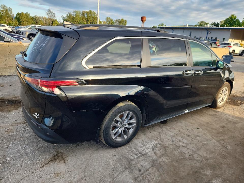 2022 Toyota Sienna მანქანა იყიდება აუქციონზე, vin: 5TDJSKFC2NS068140, აუქციონის ნომერი: 68934106