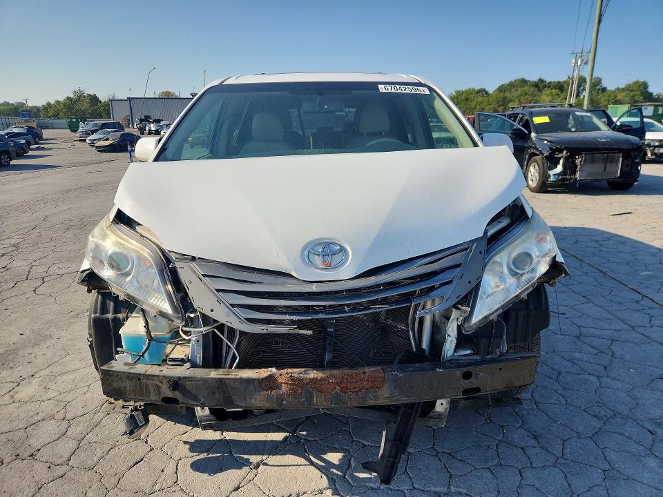 Aukcja sprzedaży 2014 Toyota Sienna, vin: 5TDDK3DC1ES079488, numer aukcji: 67042596