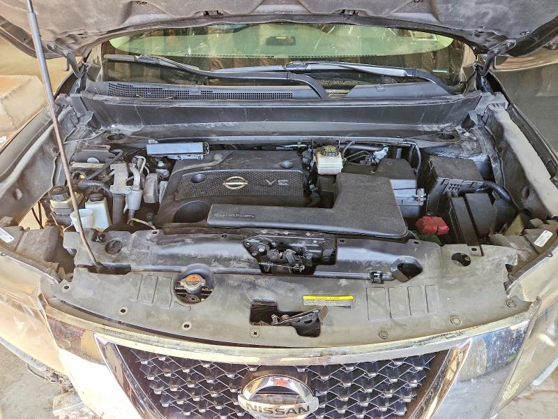 68267616 :رقم المزاد ، 5N1AR2MM9FC631707 vin ، 2015 Nissan Pathfinder مزاد بيع