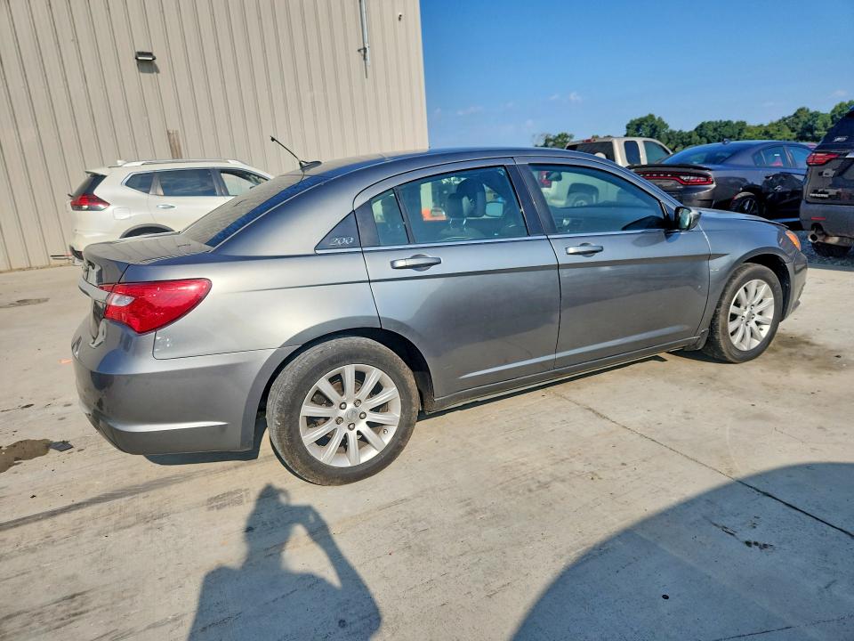 Продаж на аукціоні авто 2013 Chrysler 200, vin: 1C3CCBBB7DN570976, номер лоту: 67674186