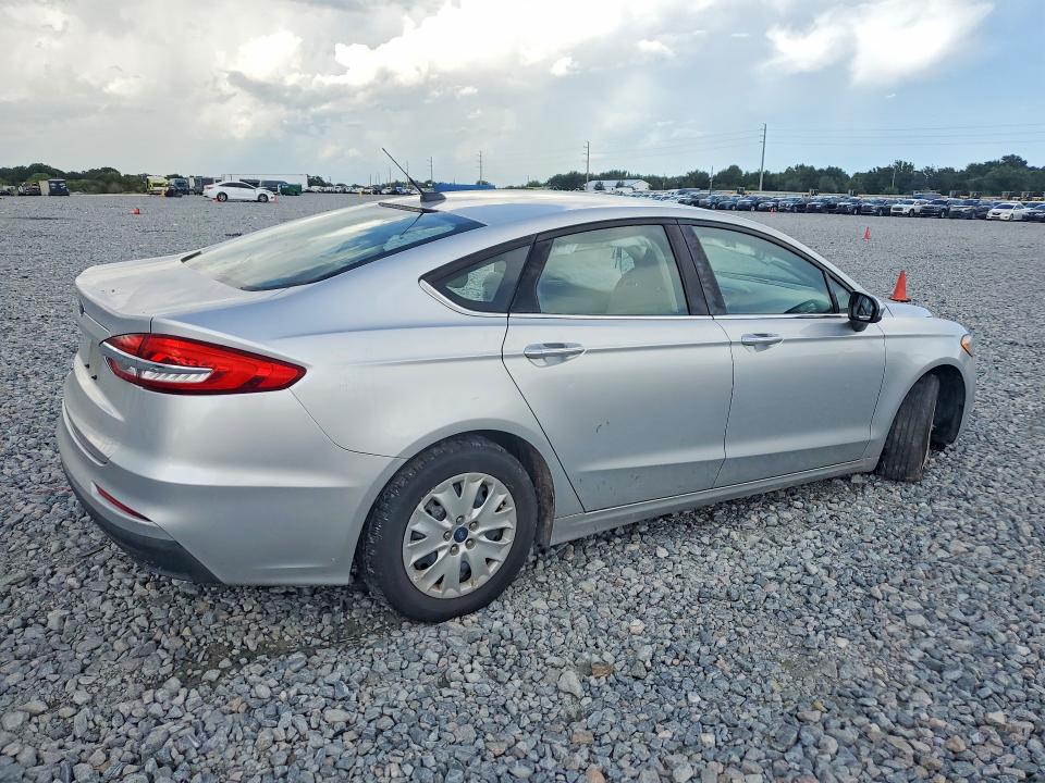 Продаж на аукціоні авто 2019 Ford Fusion, vin: 3FA6P0G73KR194136, номер лоту: 68793136