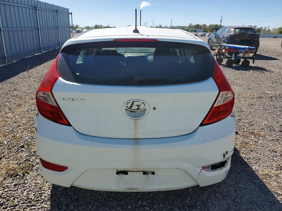 70133166 :رقم المزاد ، KMHCT5AE9DU087144 vin ، 2013 Hyundai Accent مزاد بيع