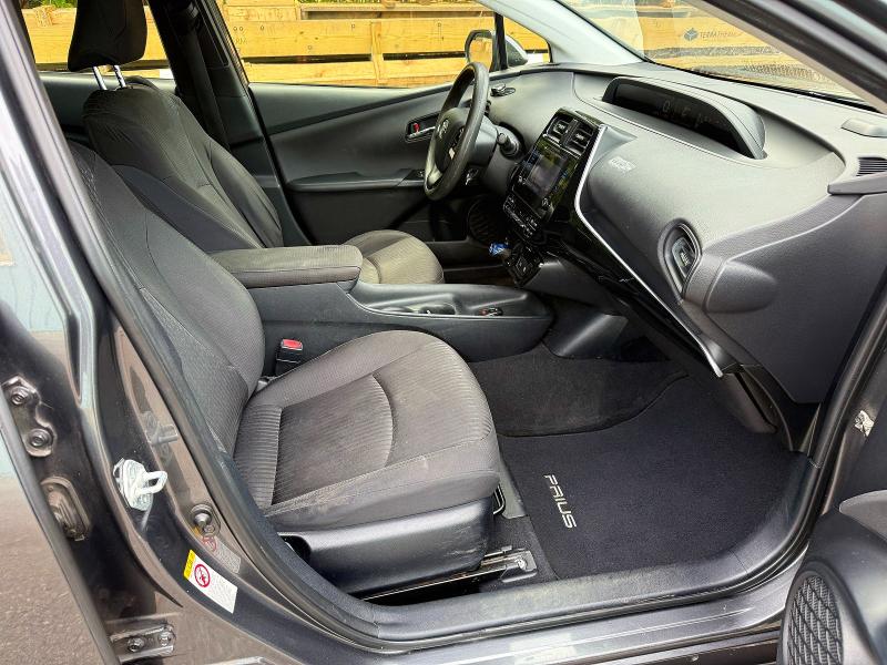 69096036 :رقم المزاد ، JTDKBRFU6G3013653         vin ، 2016 Toyota Prius مزاد بيع