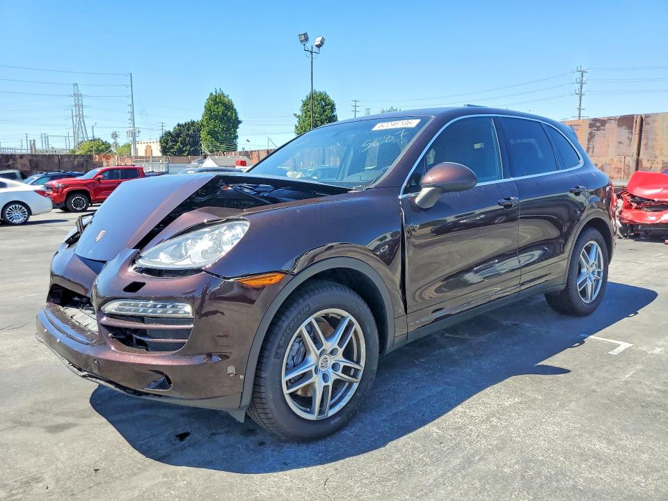 62246106 :رقم المزاد ، WP1AA2A26ELA05687 vin ، 2014 Porsche Cayenne مزاد بيع