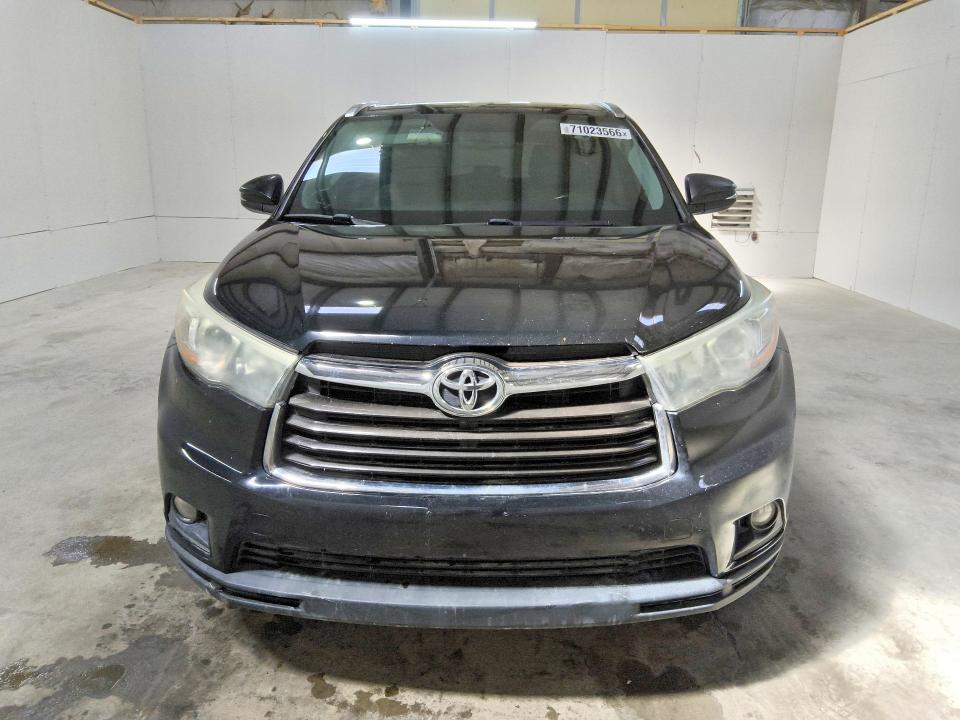 71023566 :رقم المزاد ، 5TDJKRFH1FS156795 vin ، 2015 Toyota Highlander مزاد بيع