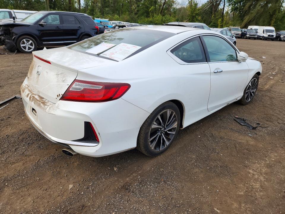 2017 Honda Accord მანქანა იყიდება აუქციონზე, vin: 1HGCT1B84HA004668, აუქციონის ნომერი: 70102256
