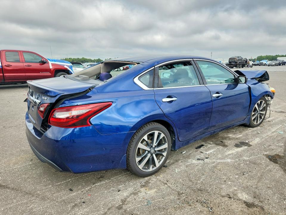 Продажа на аукционе авто 2017 Nissan Altima, vin: 1N4AL3AP1HC273909, номер лота: 69431186