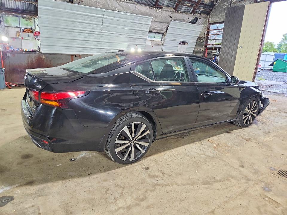 2021 Nissan Altima მანქანა იყიდება აუქციონზე, vin: 1N4BL4CW2MN378858, აუქციონის ნომერი: 66964876