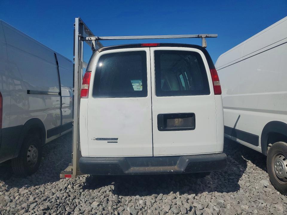 Продажа на аукционе авто 2016 Chevrolet Express G2500, vin: 1GCWGAFF2G1162126, номер лота: 71093916