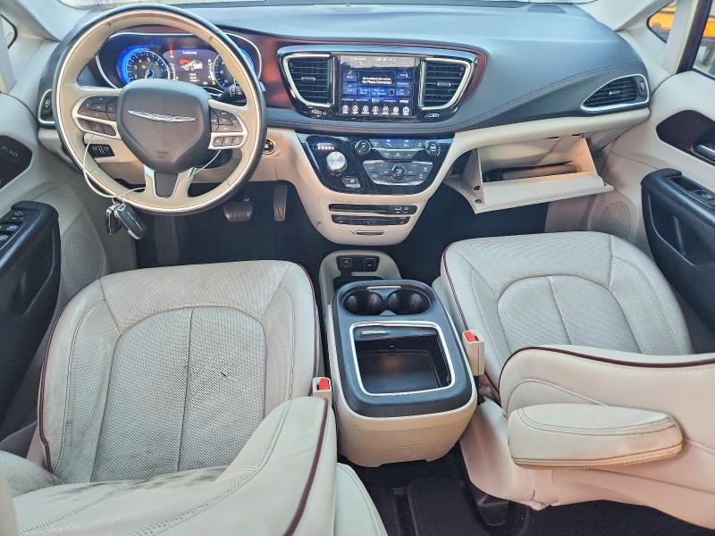69620666 :رقم المزاد ، 2C4RC1GG3HR620382 vin ، 2017 Chrysler Pacifica مزاد بيع