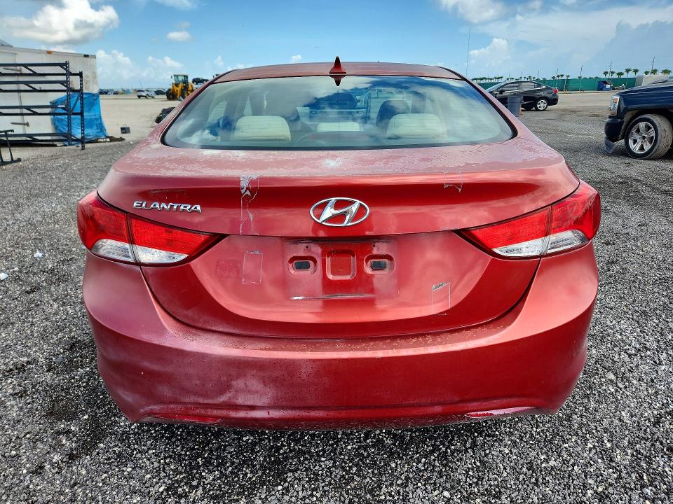 2013 Hyundai Elantra მანქანა იყიდება აუქციონზე, vin: KMHDH4AE5DU620607, აუქციონის ნომერი: 68822506
