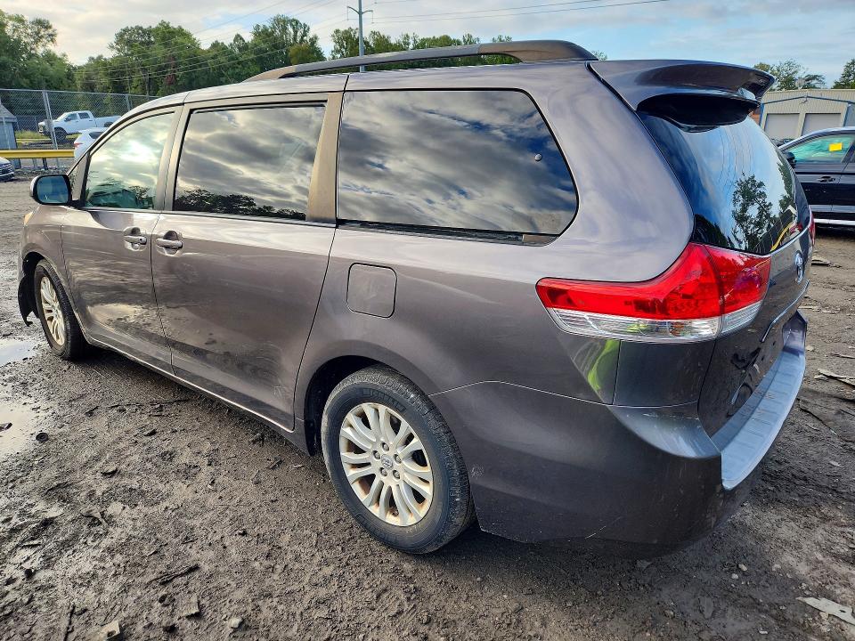2012 Toyota Sienna მანქანა იყიდება აუქციონზე, vin: 5TDYK3DC8CS268119, აუქციონის ნომერი: 69593756