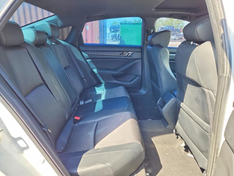 Aukcja sprzedaży 2018 Honda Accord, vin: 1HGCV1F31JA811437, numer aukcji: 67631646
