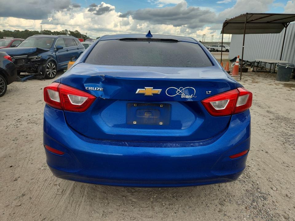 2017 Chevrolet Cruze მანქანა იყიდება აუქციონზე, vin: 3G1BE5SM6HS522796, აუქციონის ნომერი: 71056676