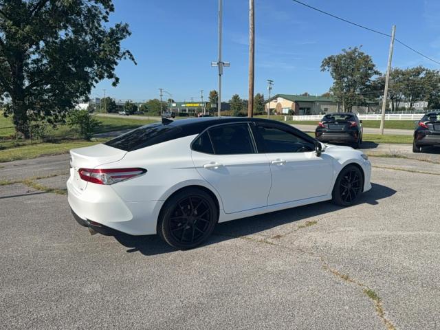 Auction sale of the 2019 Toyota Camry, vin: 4T1B11HK7KU815806, lot number: 69319406