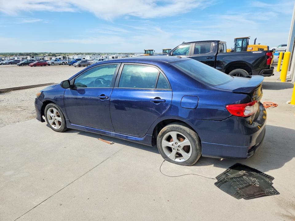 2011 Toyota Corolla მანქანა იყიდება აუქციონზე, vin: 2T1BU4EE1BC717993, აუქციონის ნომერი: 68652346