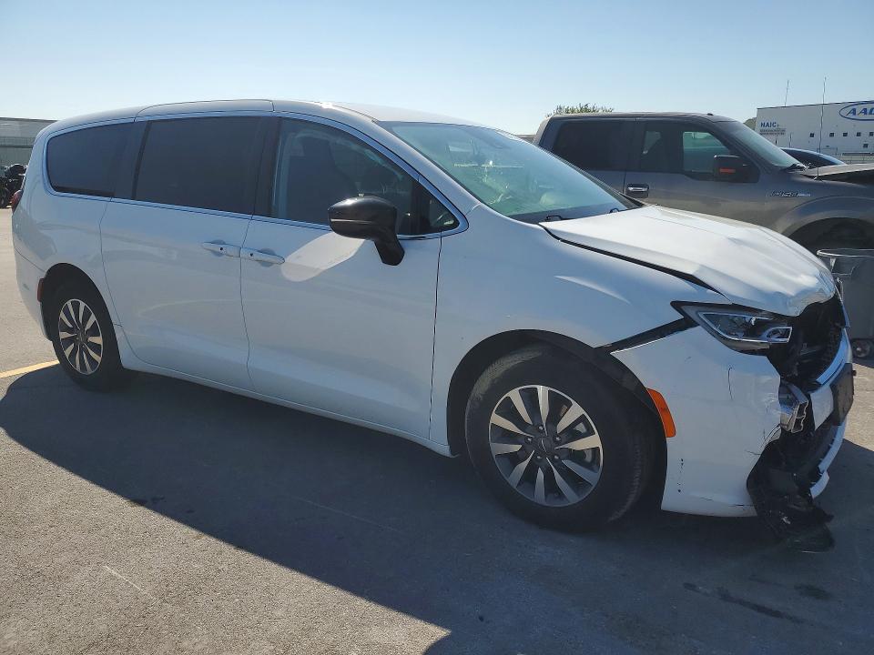 68414866 :رقم المزاد ، 2C4RC1S72RR118178 vin ، 2024 Chrysler Pacifica مزاد بيع