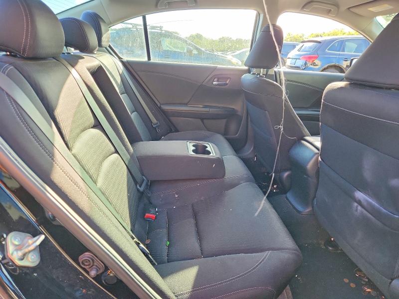 68973336 :رقم المزاد ، 1HGCR2F57FA249952 vin ، 2015 Honda Accord مزاد بيع
