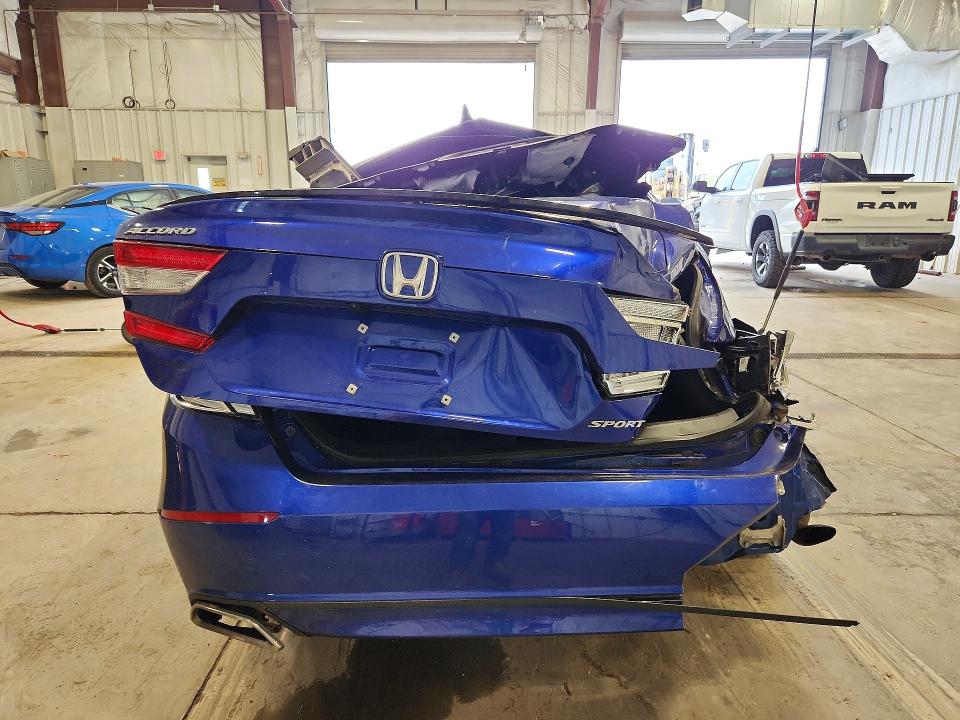 67311086 :رقم المزاد ، 1HGCV1F3XNA121692 vin ، 2022 Honda Accord مزاد بيع
