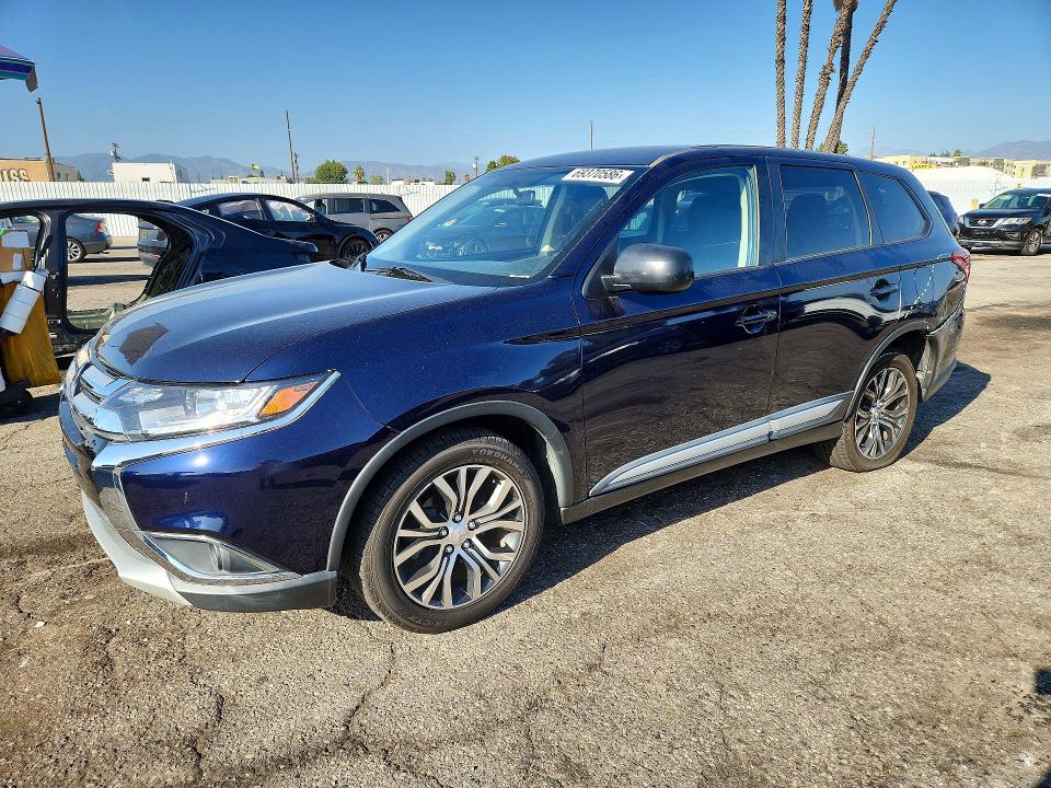 2017 Mitsubishi Outlander მანქანა იყიდება აუქციონზე, vin: JA4AD2A31HZ068645, აუქციონის ნომერი: 69370586