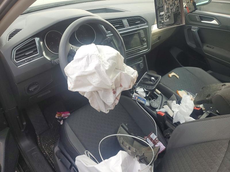 66860146 :رقم المزاد ، 3VV0B7AXXMM021070 vin ، 2021 Volkswagen Tiguan مزاد بيع