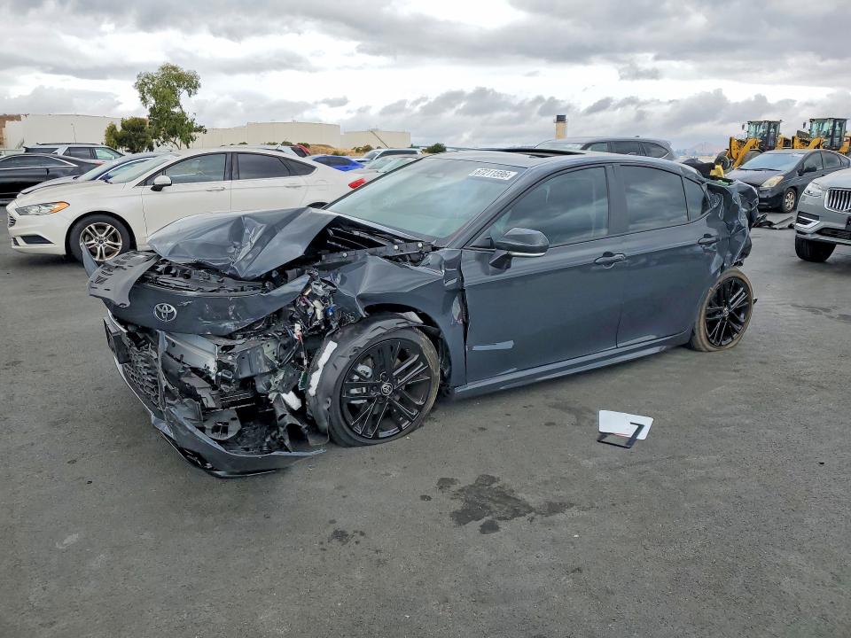 67211596 :رقم المزاد ، 4T1DAACKXTU773553 vin ، 2026 Toyota Camry مزاد بيع