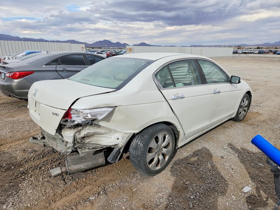 61812266 :رقم المزاد ، 1HGCP3F8XAA023130 vin ، 2010 Honda Accord مزاد بيع