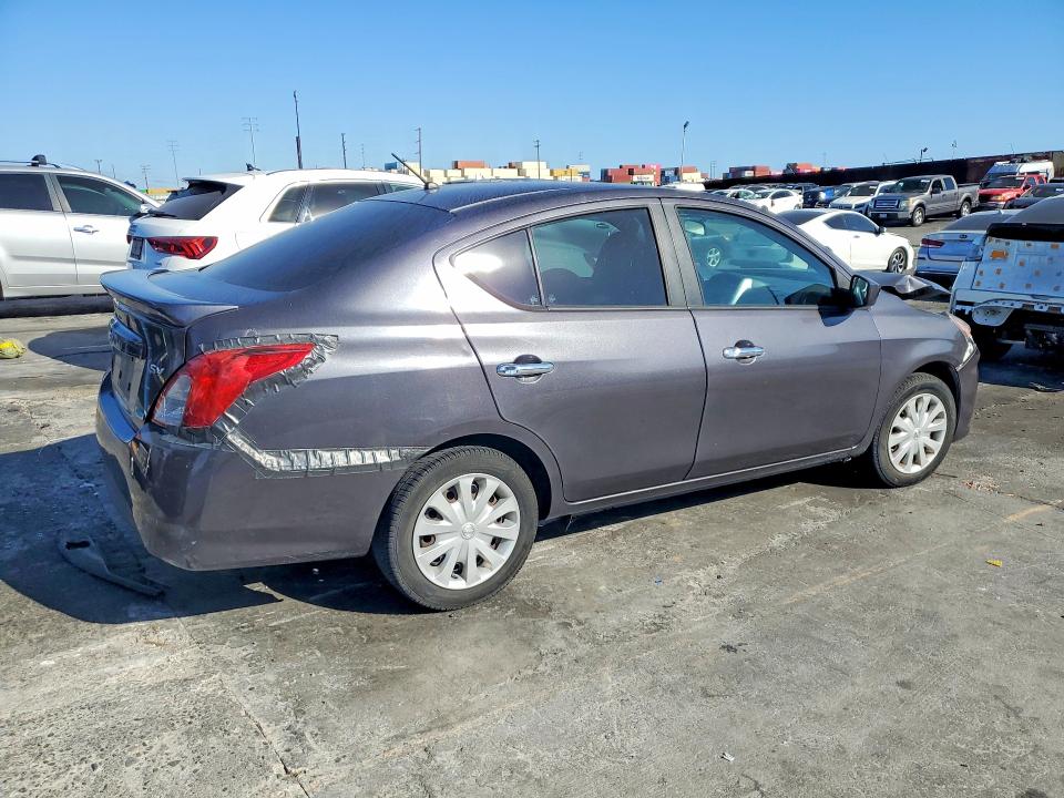 2015 Nissan Versa მანქანა იყიდება აუქციონზე, vin: 3N1CN7AP0FL937710, აუქციონის ნომერი: 70150396
