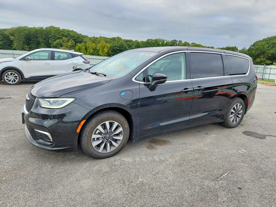 Auction sale of the 2023 Chrysler Pacifica, vin: 2C4RC1L72PR631331, lot number: 71100776