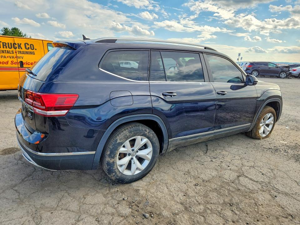 2018 Volkswagen Atlas მანქანა იყიდება აუქციონზე, vin: 1V2MR2CA1JC549471, აუქციონის ნომერი: 68159426